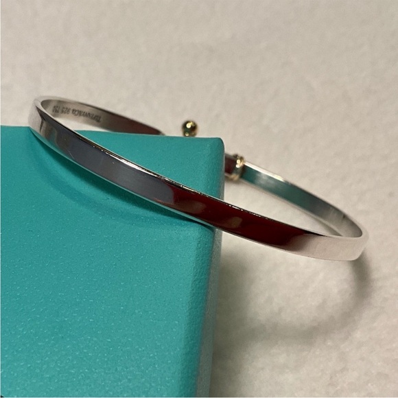 Tiffany & Co 💯% Auth Hook & Eye Two Tone  Bangle 18K & 925 Sterling ✨w/Box✨EUC✨ - Picture 3 of 5